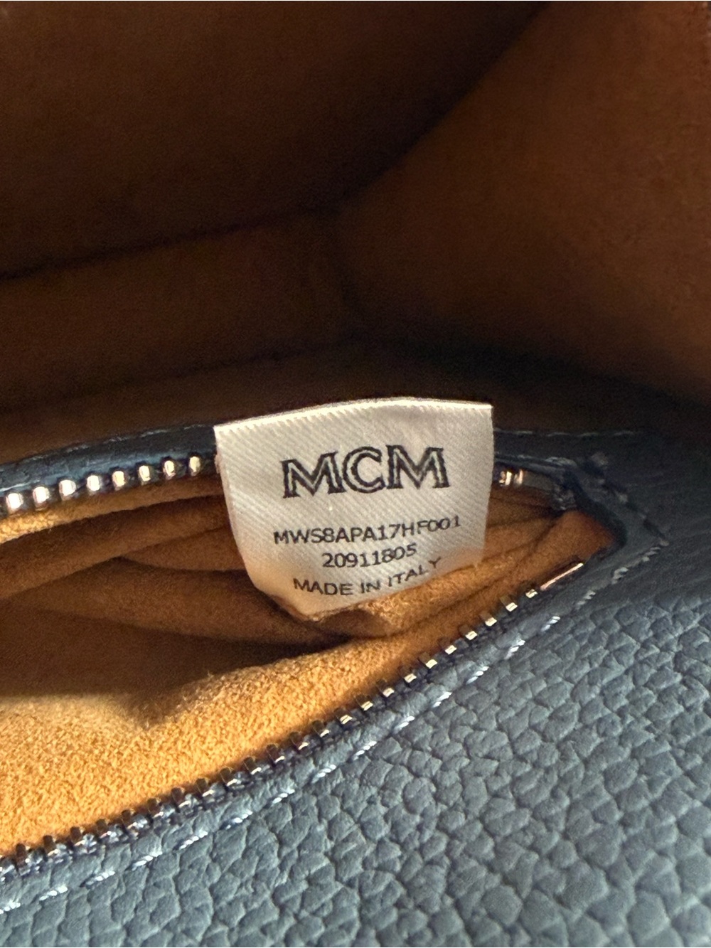 MCM Patricia Studded Leather Crossbody Bag Blue NWT Authentic COA Made Italy - Picture 2 of 4